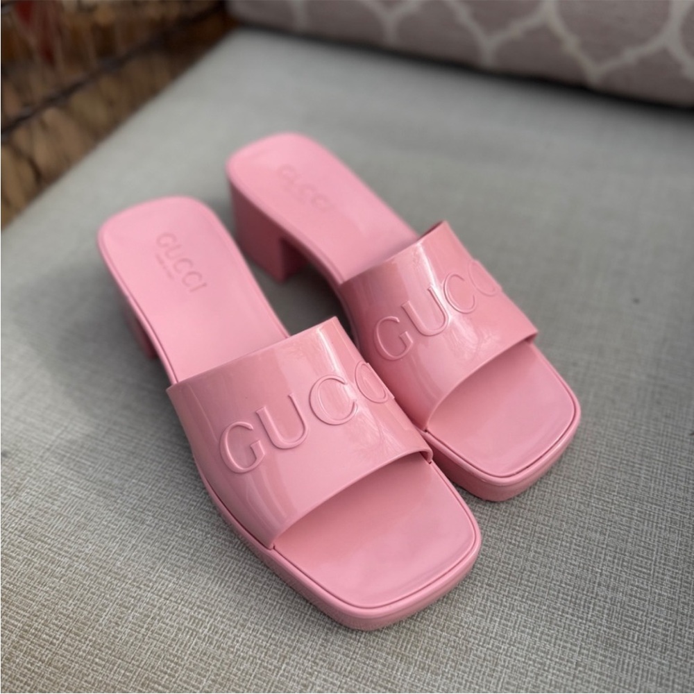 Gucci Rubber Pink Women's Slide Sandals
